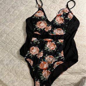 Cupshe Retro Black floral one piece high cut bathing suit. Size Large. NWT.